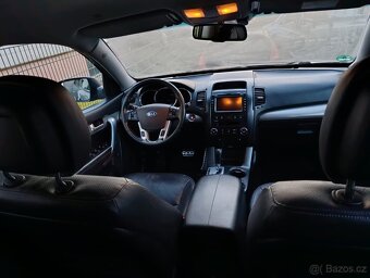 Kia Sorento 2.2 CRDi AWD Edition 7 - 10