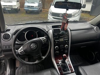 Suzuki Grand Vitara, 4x4 - 10