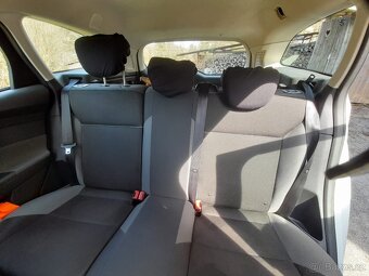 Ford focus kombi 2013 1.6 benzín - 10