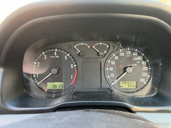 Škoda Octavia 1.8t 110 kw AGU - 10