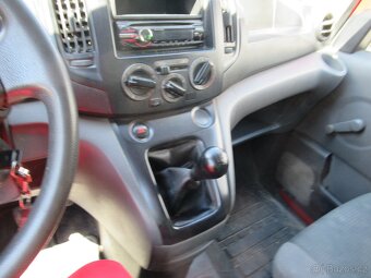 NISSAN NV200 - 10