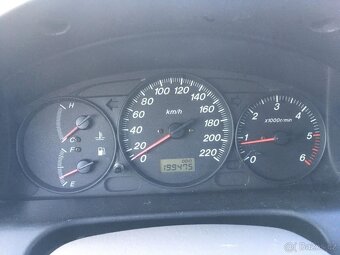 2001 Mazda Premacy - 10