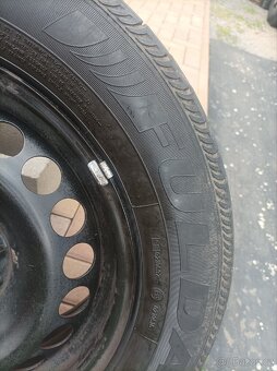 MERCEDES Kompletní 4 x pneu diskem vyvážené - 10