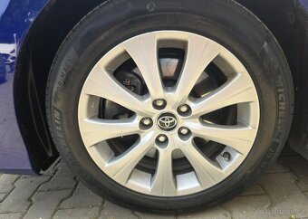 Toyota Camry 2.5-HYBRID-SERVIS.HISTORIE-ČR - 10