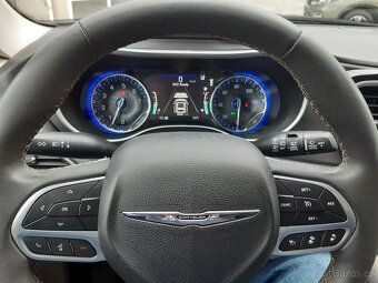 Chrysler Pacifica 3,6L,r.v.2022, kůže,7mít,TopStav,85.000 km - 10