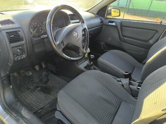 Opel Astra 1.6 74kW - 10