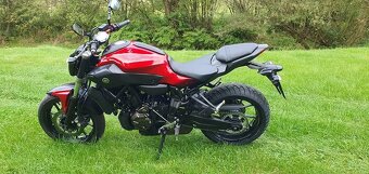 MT - 07 Yamaha - 10