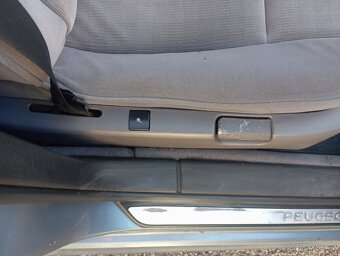 Peugeot 607 2,2 Hdi nová TK, velký servis.. - 10