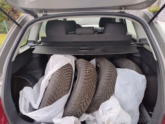 Škoda Fabia 1.4i 16V Elegance Nová STK - 10