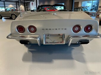 Chevrolet Corvette C3 - 10