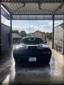 Prodám Dodge Challenger 3.6 SXT - 10