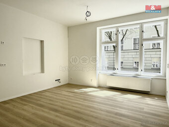 Prodej bytu 3+kk, 98 m², Praha, ul. Pernerova - 10
