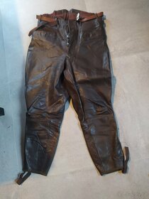 Kožené oblečení na motoveterána z 50. let - 10