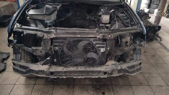 BMW X5 e53 3.0D 4.4i náhradní díly - 10