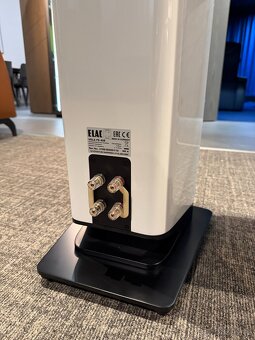 ELAC Vela FS 408 - Bílý lesk - 10