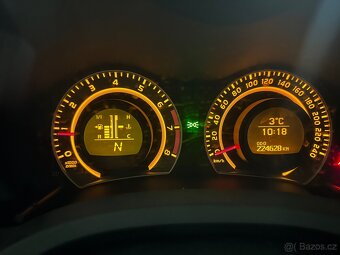 Toyota Auris 1.6 VVT-i | Automat | Benzín | 2007 - 10