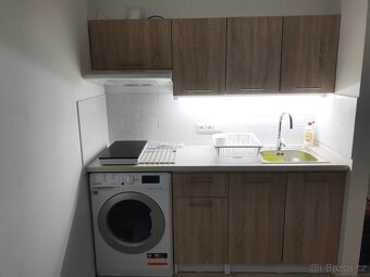 Pronajmu pěkný byt 1+KK 24m2 Praha 10 Záběhlice - 10