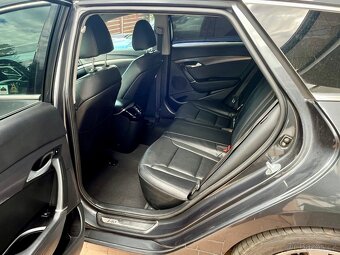 Hyundai i40, 100 kW, 1,7 crdi, r.v. 2013 - 10