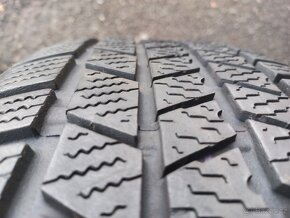Prodám sadu Orig ALU kol Audi 215/65R16 zimní - 10
