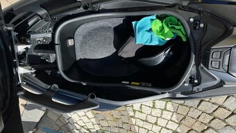 Yamaha TMAX 560 Tech Max (2020) – 19 000 km – TOP STAV - 10