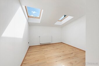 LUXUSNÍ ateliér Čebín 3kk 92m2 vč. terasa, kuchyň, parking) - 10