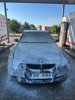 BMW 320d 120kw - 10
