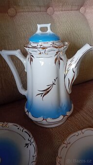 STARÝ PORCELÁNOVÝ SET - 10