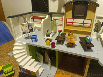 Playmobil 9453 – Velká škola - 10