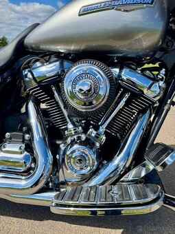 Harley-Davidson Street Glide 107 (2023) - 10