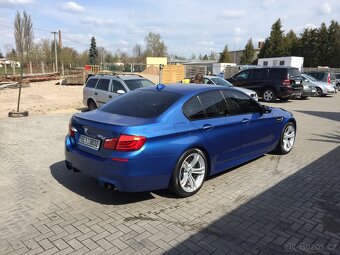 Originální kola 19 BMW M5 F10 a pneu 255/40/19 - 10