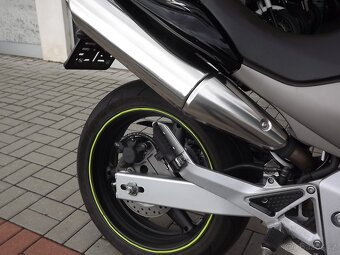 Honda CB 600F Hornet - 10