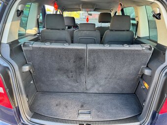 Volkswagen Touran 2.0 TDi 7-MÍST 2006 MOŽNO NA SPLÁTKY - 10