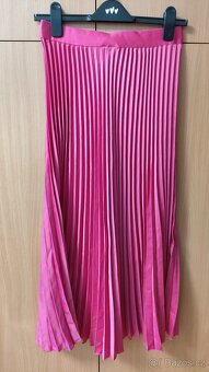 Krásná plisovaná sukně YAS, vel.S, nová - 10