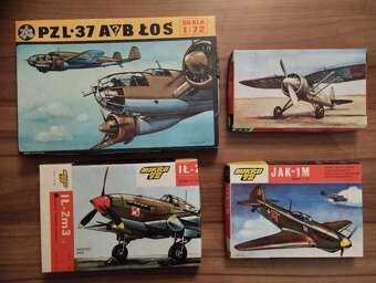 Modely letadel , Jak 1,Il-2,TS 11 aj,plastové stavebnice. - 10