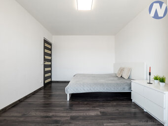 Prachatice, prodej bytu 3+1 s lodžií a garáží - 10