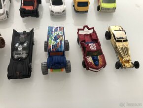Kovova autíčka, Hotwheels, Transformers - 10