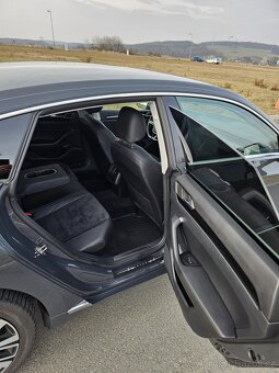 VW Arteon 2.0 TDI 140kw - 10
