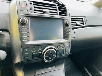 TOYOTA VERSO 1.6 D4D STYLE VYHŘEV SEDADEL - 10