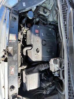 Citroën Xsara Picasso 2.0 HDi, r. 2010, STK 4/27 + náhradní - 10