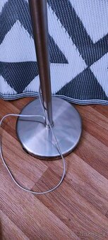 STOJACÍ LAMPA S OTOČNÝM KLOBOUKEM - 10