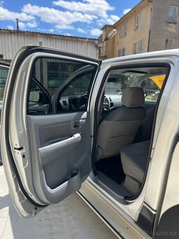 Toyota Hilux 2.5 diesel - 10