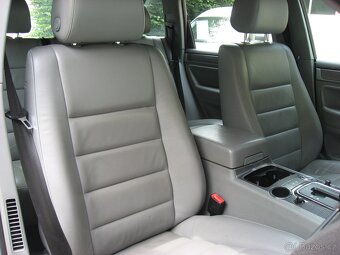Volkswagen Touareg 3.6i V6 280PS Tiptronic 4x4 - 10