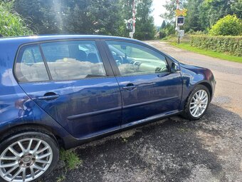 Volkswagen Golf V 1.6i Fsi - 10