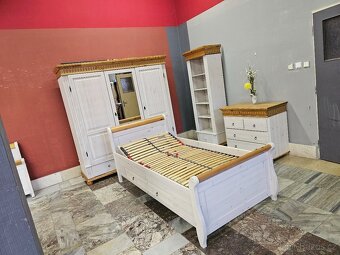 ...Zamluveno...Ložnice Celodřevená - 10