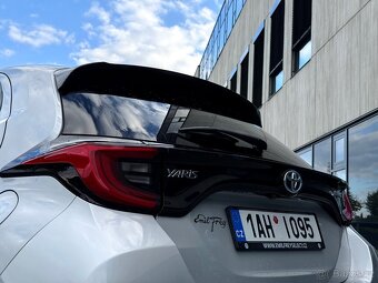 Toyota Yaris Hybrid / 2021 / DPH - 10