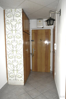 Náchod -  prodej bytu 3+1 se zasklenou lodžií - 10