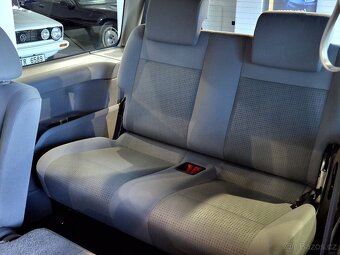 VW Caddy Maxi 1.9TDi 77KW 7 Míst Digi klima Tažné - 10