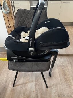 Autosedacka vajicko Maxi Cosi + isofix zakladna - 10