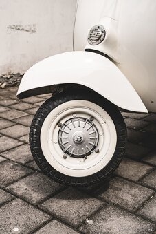 Vespa Super Scooter - 10