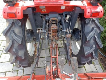 Yanmar AF222 4x4 22koni - 10